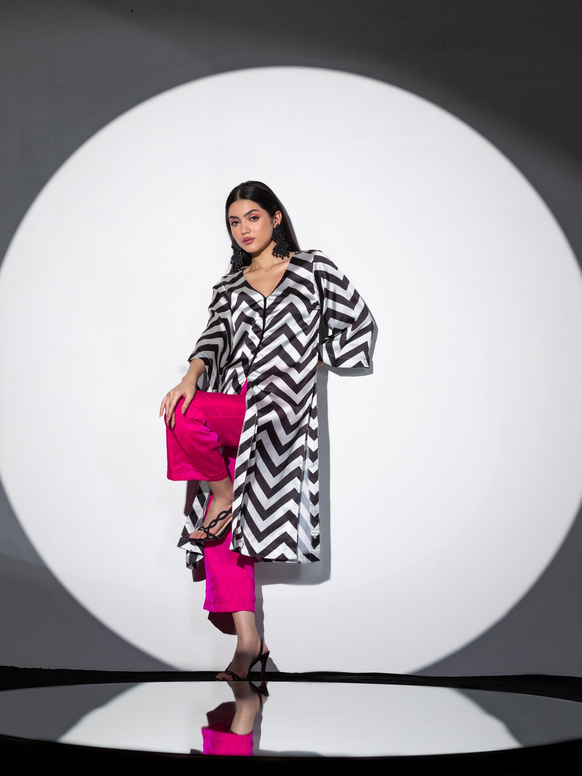 Women's Black and White Chevron Satin Kurta with Center Black Beaded Lace 1 Piece | A-Line, V Neck, Full Sleeves,Casual Wear, Festive Wear, (Satin)