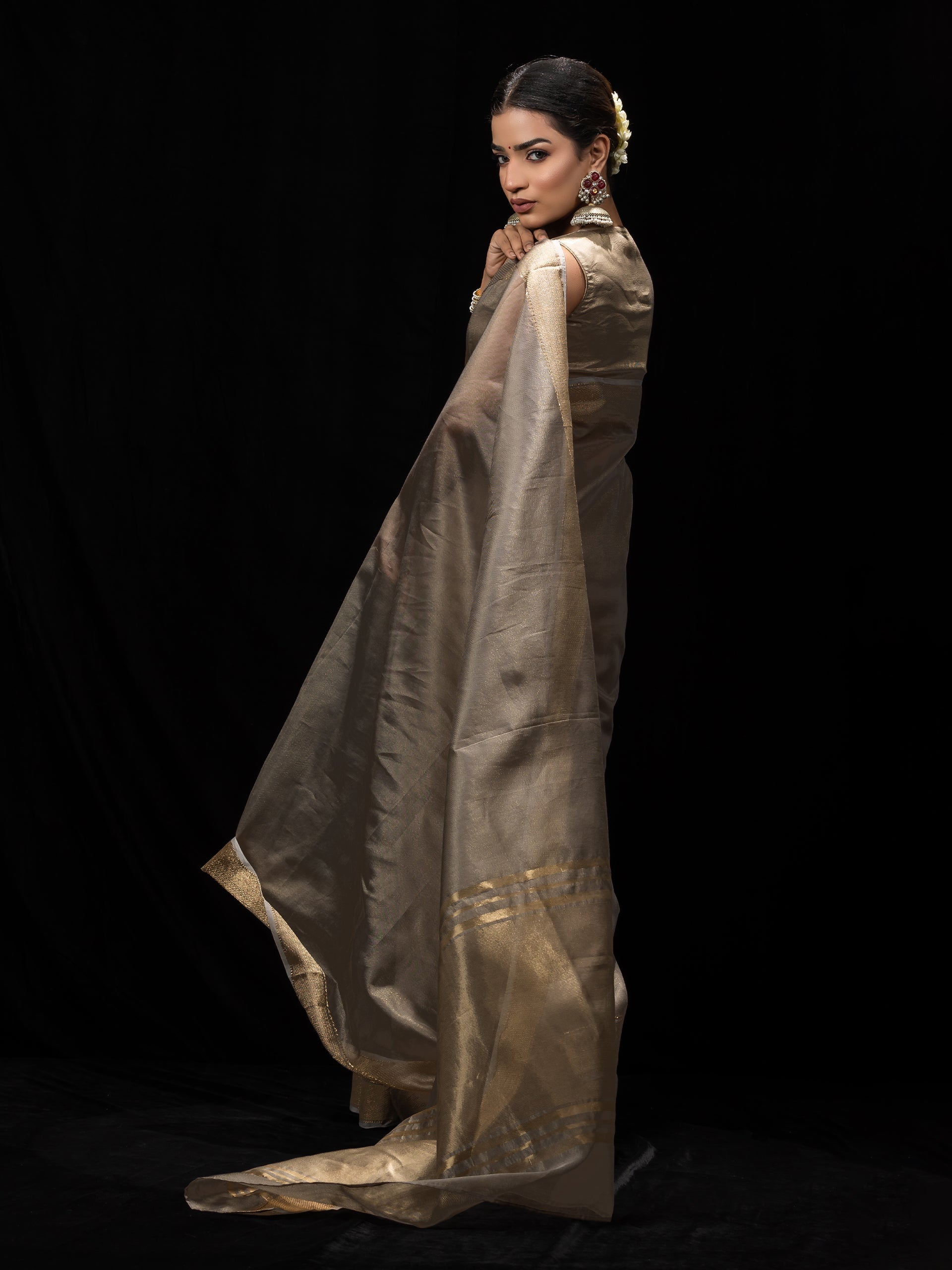 Grey Gold Metallic Soft Fabric Saree with Blouse Fabric