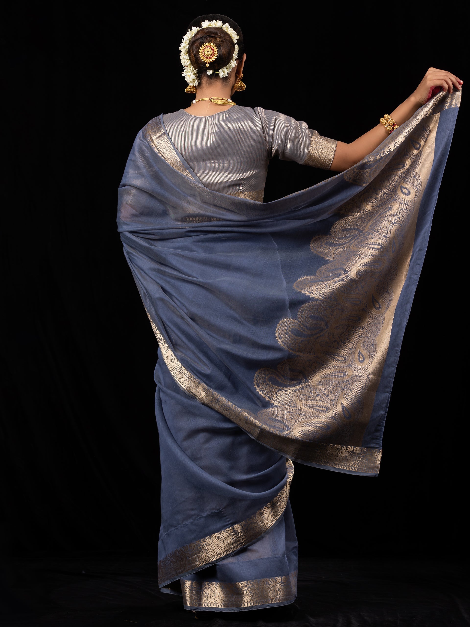 Blue Cloud Gold Paisley Pallu Soft Saree with Blouse Fabric