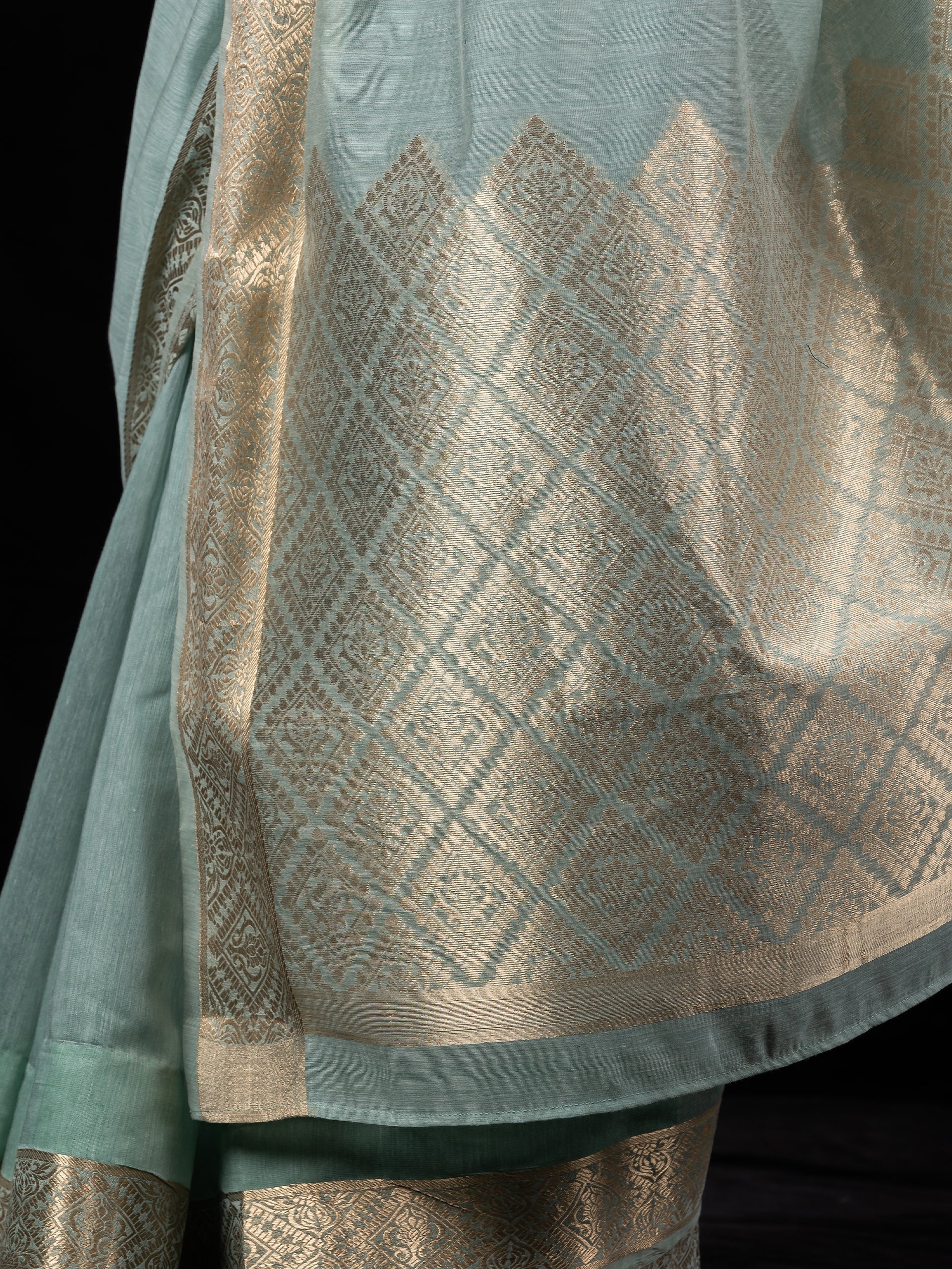 Stunning Aqua Gold Rich Pallu Soft Saree With Blouse Fabric