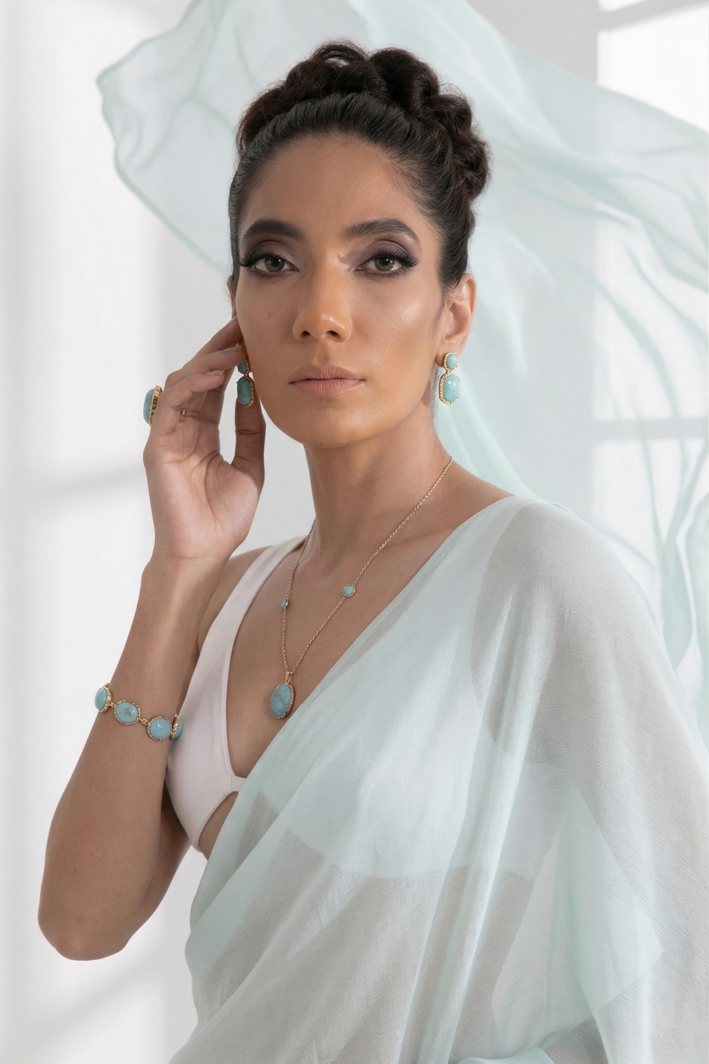 White and Light Blue Saree with Blouse Fabric