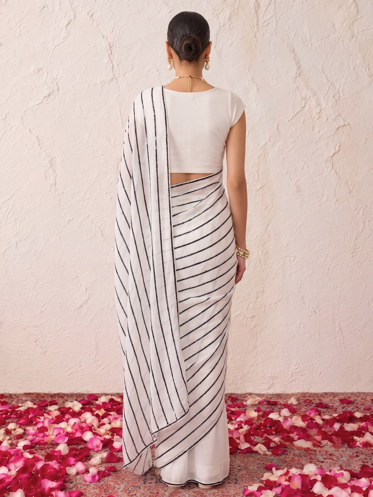 White and Black Georgette Impression Saree with Self Blouse Fabric