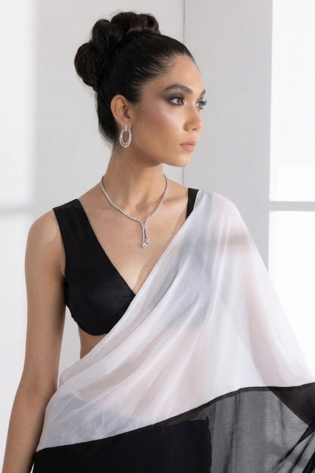 Black and White Georgette Triangle Saree with Blouse Fabric