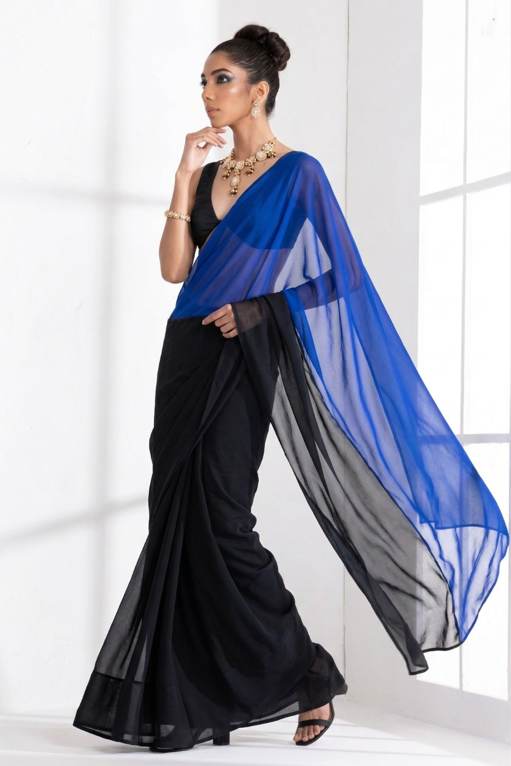 Black and Blue Georgette Triangle Saree with Blouse Fabric