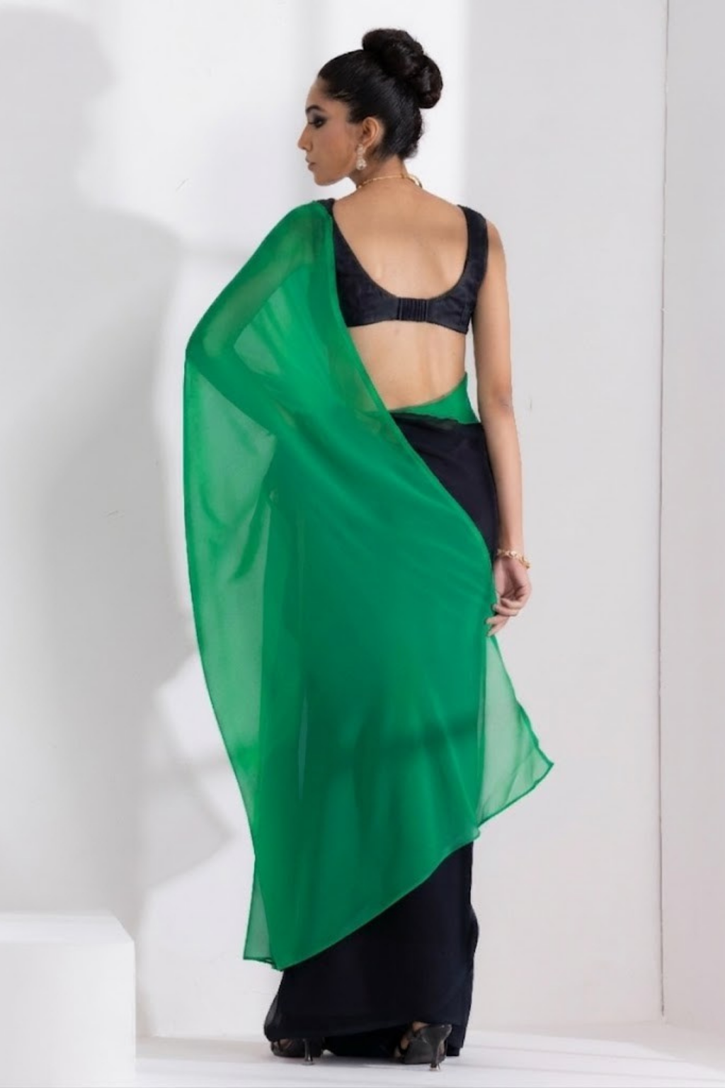 Black and Green Georgette Triangle Saree with Blouse Fabric