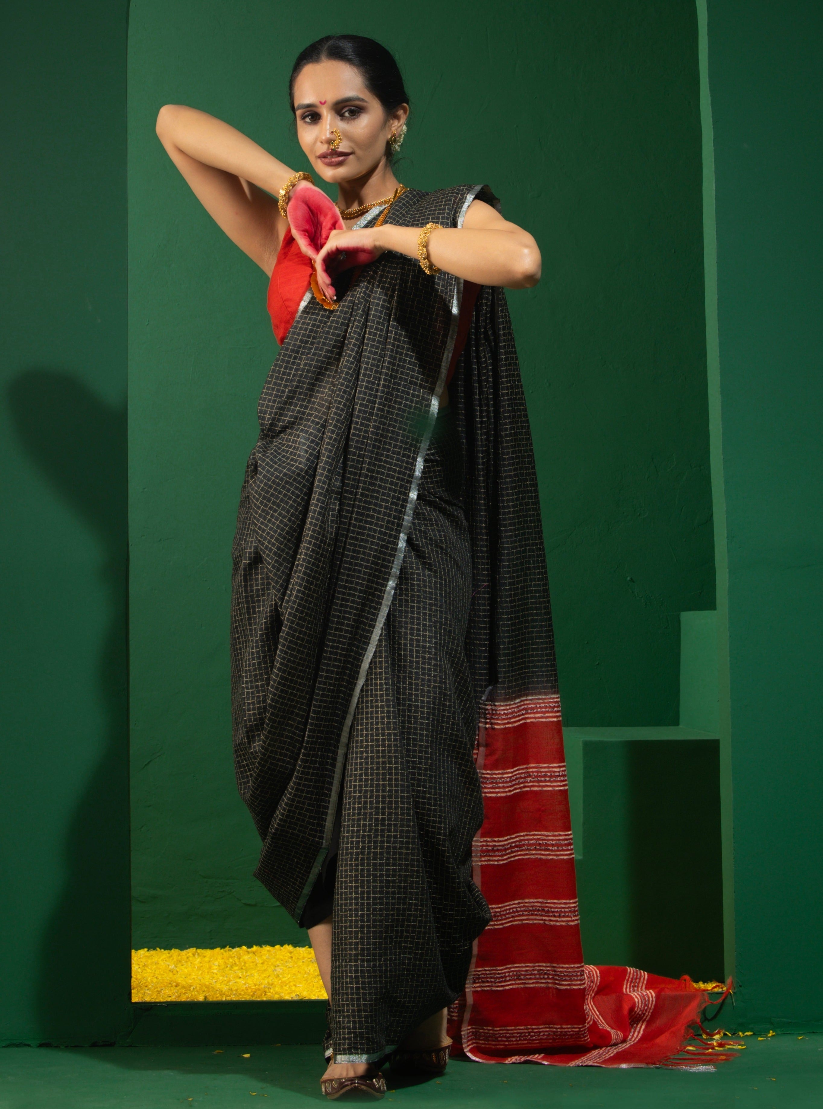 Black Check Silver Border Saree with Red Pallu and Blouse Fabric