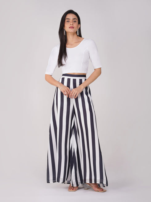 Women's ComfortEase 4-Way Stretch White Short Sleeve Blouse