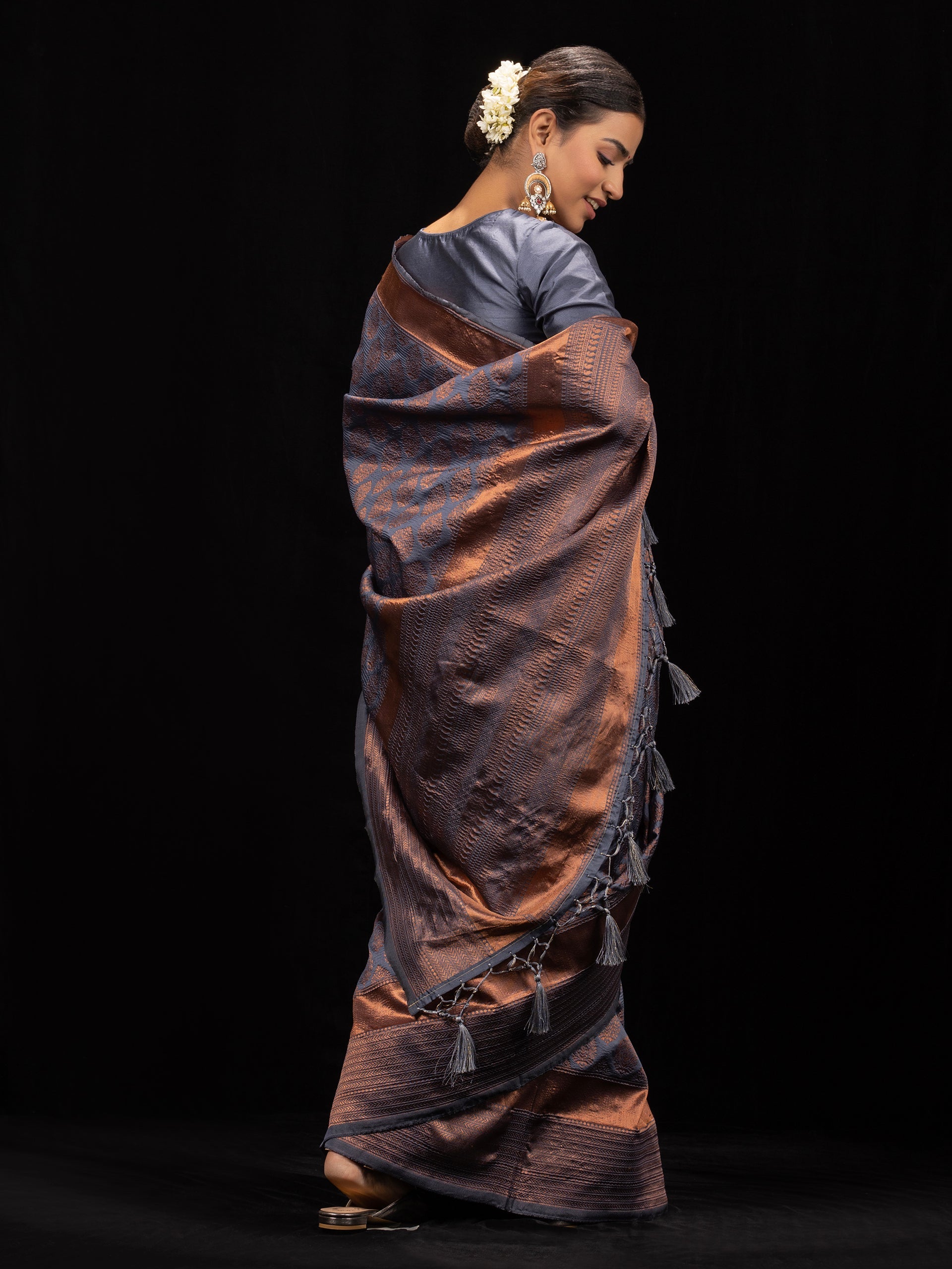 Vishesh Grey Slate Saree with Blouse Fabric