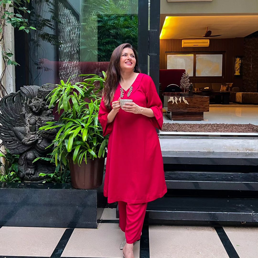 Women's Power Pink Korean Fabric Kurta Set with Glass Beads on Collar and Pants 2 Piece Set | Straight Fit, V Neck, 3/4 Sleeves, Pants, Festive Wear, (Korean Fabric)