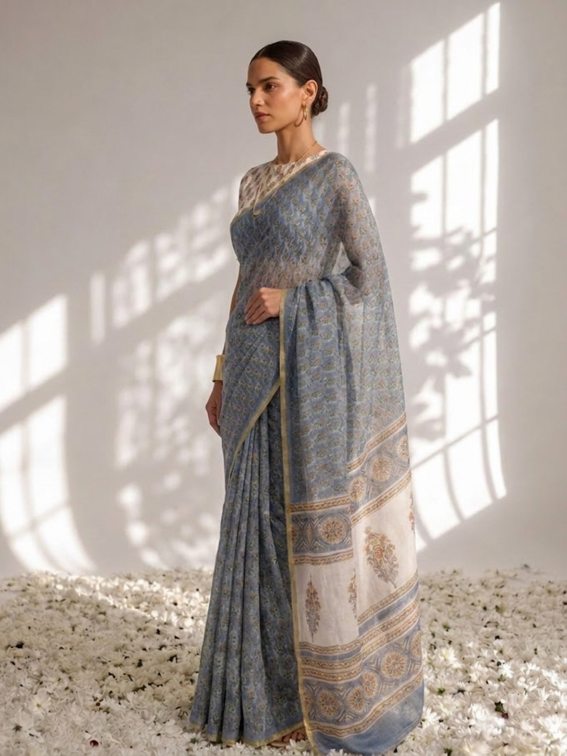 Blue Pure Silk Chiffon Printed Saree with Blouse Fabric