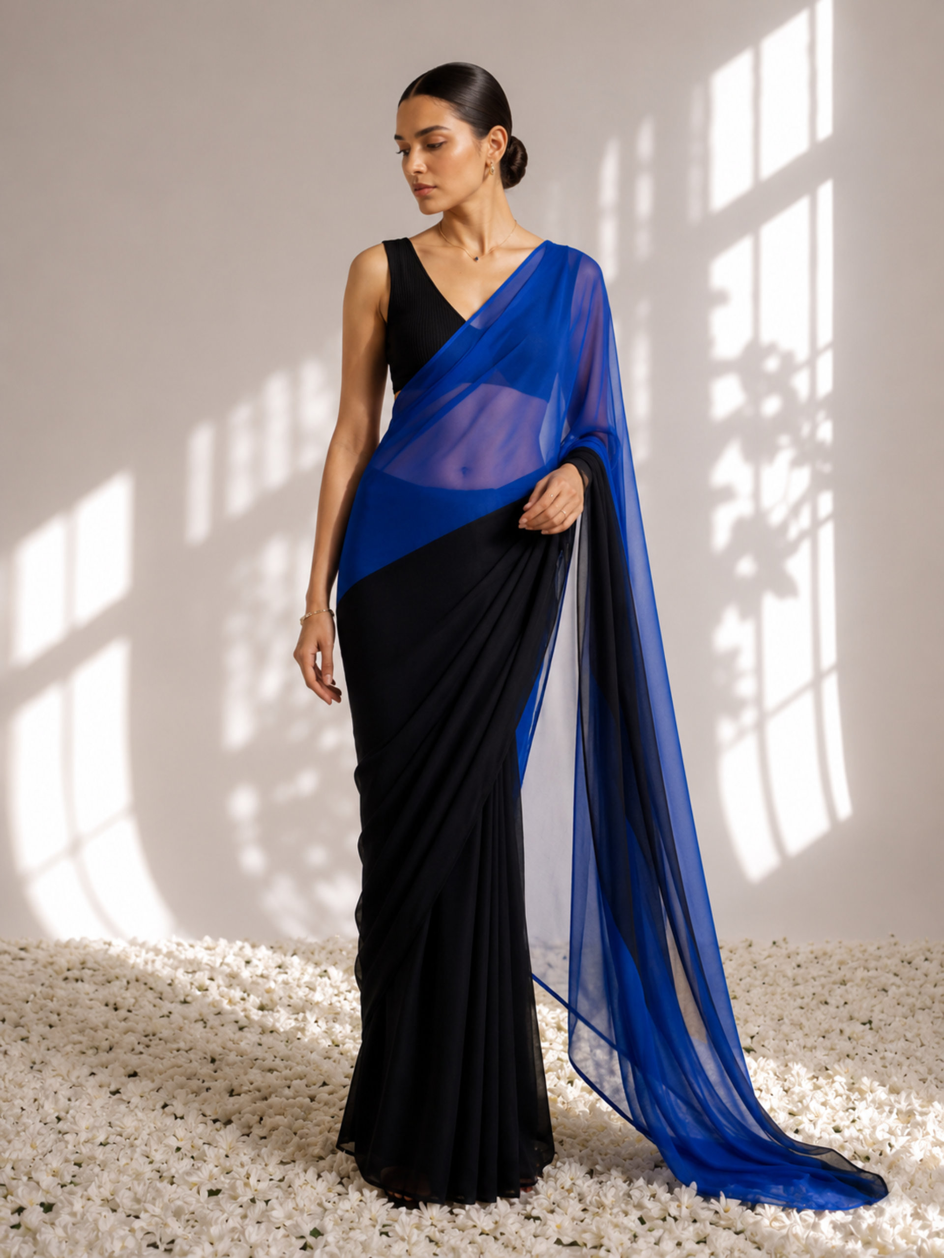 Black and Blue Georgette Triangle Saree with Blouse Fabric