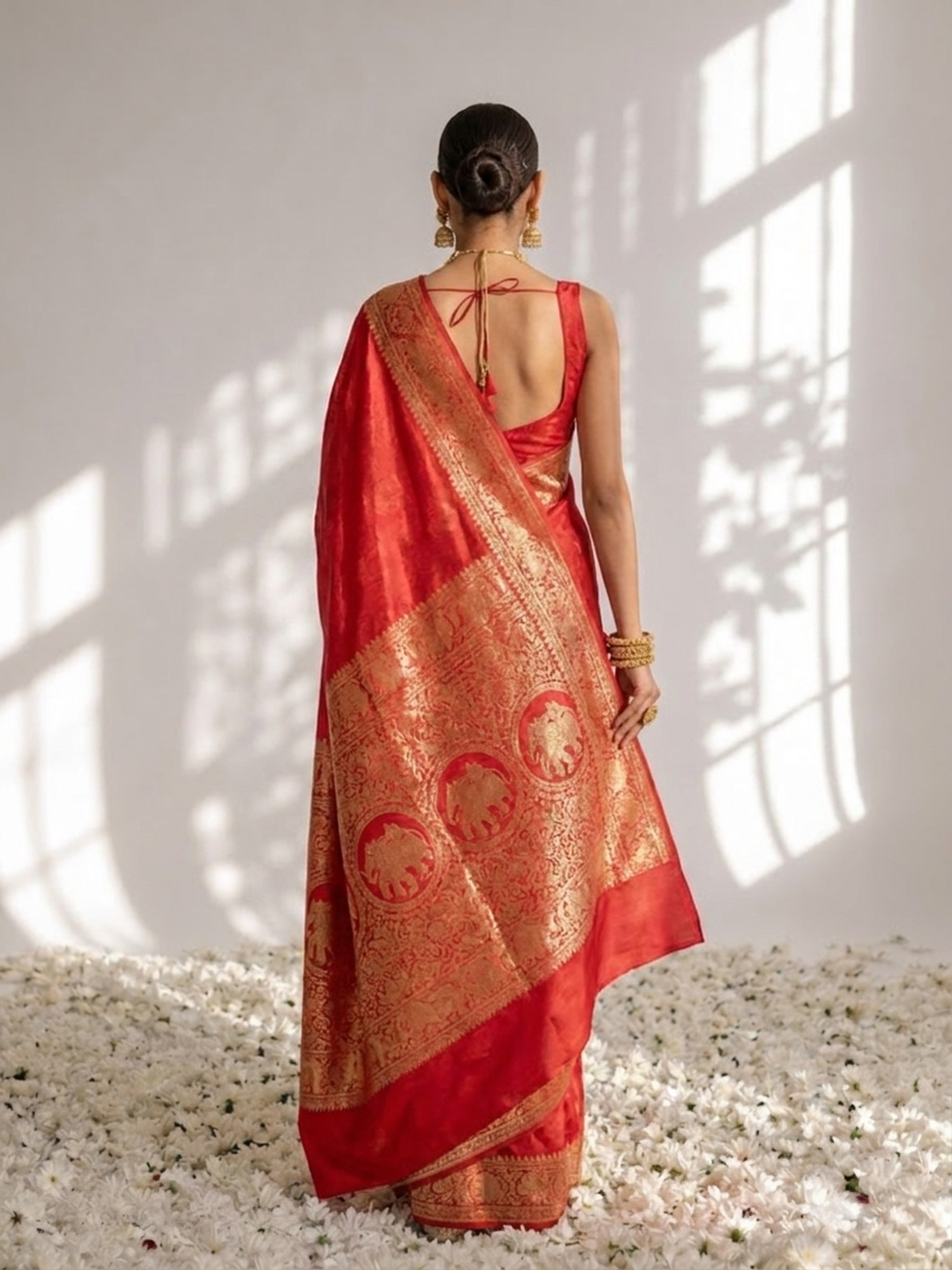 Dola Red Border Silk saree with Zari Border and Blouse Fabric