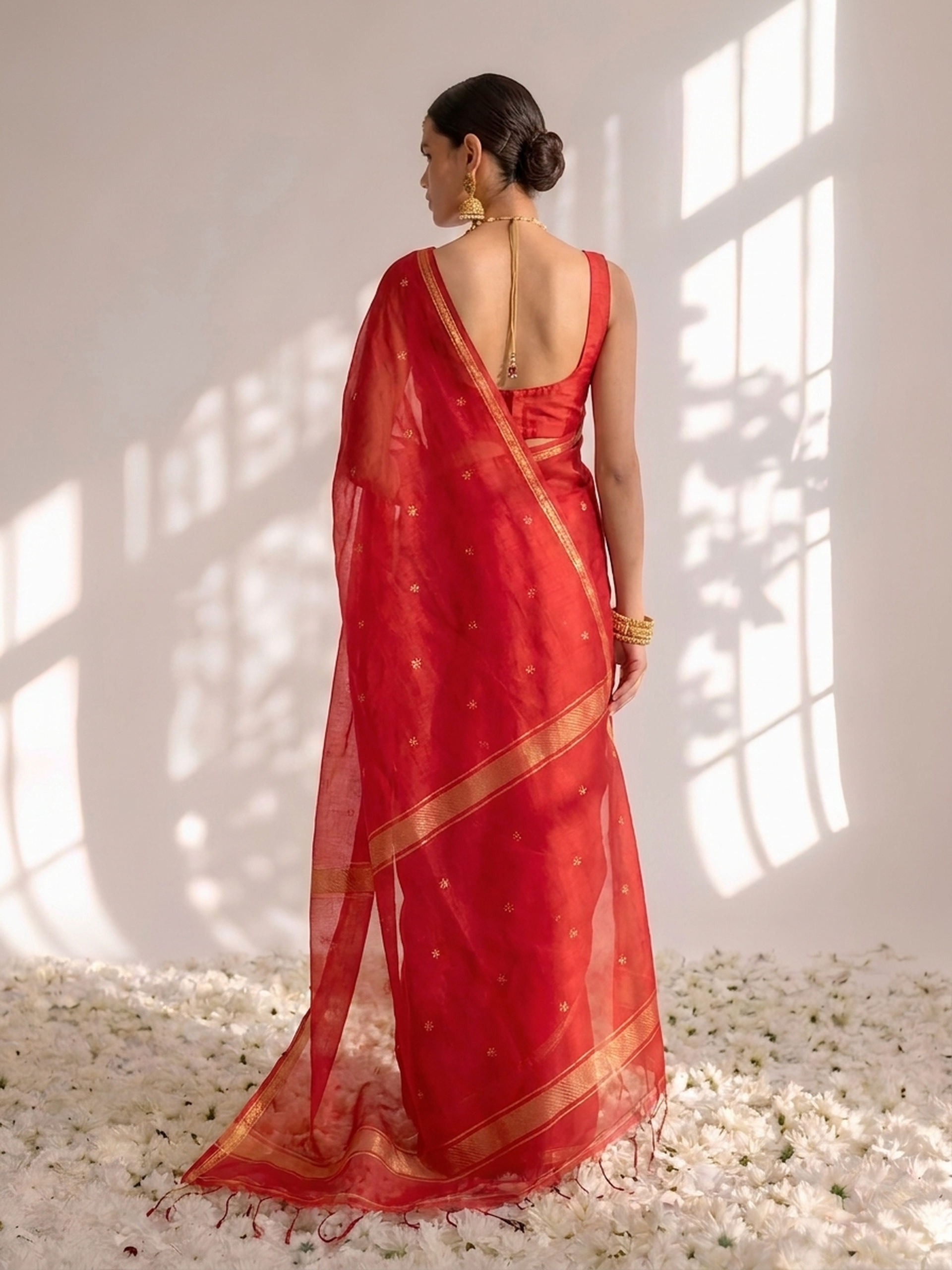 Red and Gold Maheshwari Silk Cotton Saree with Self Blouse Fabric