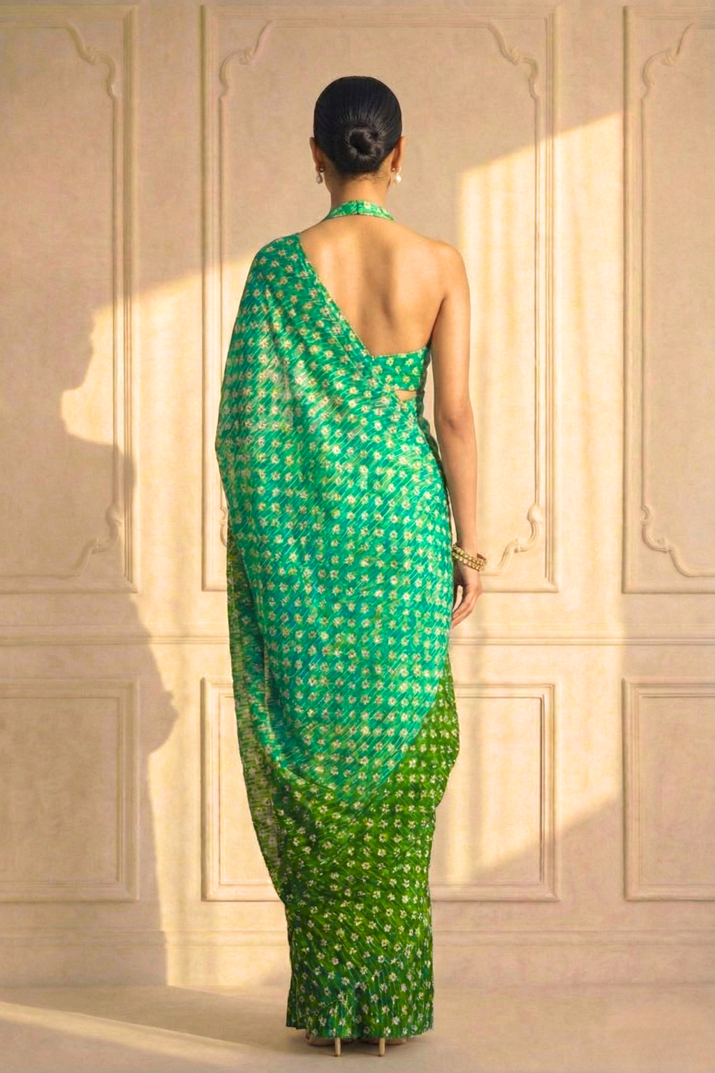 Sunrise Blue Green Ombre' Knitted Printed Sequin Saree with Blouse Fabric