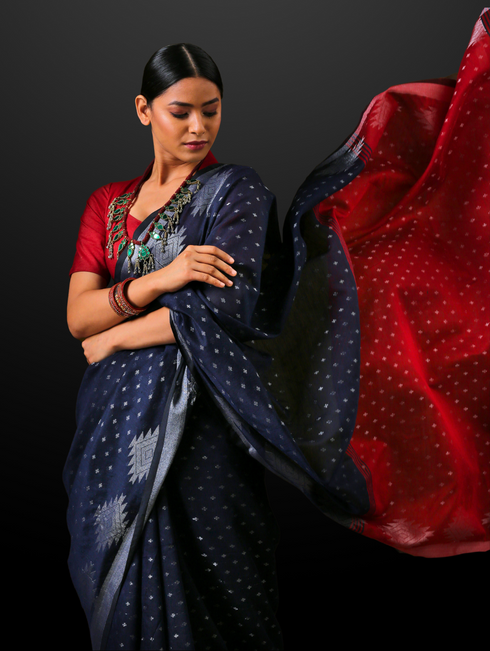 Blue & Red Handloom Saree with Blouse Fabric