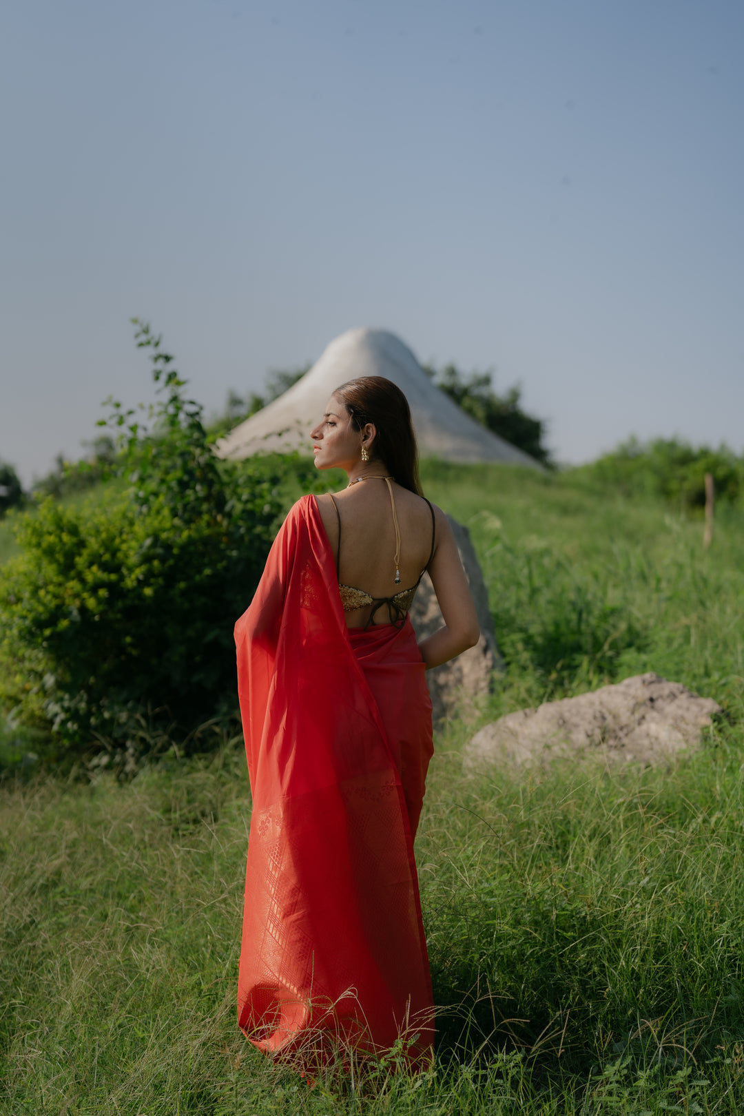 Solid Red Saree with Woven Jacquard Pallu in Gold & Self Blouse Fabric
