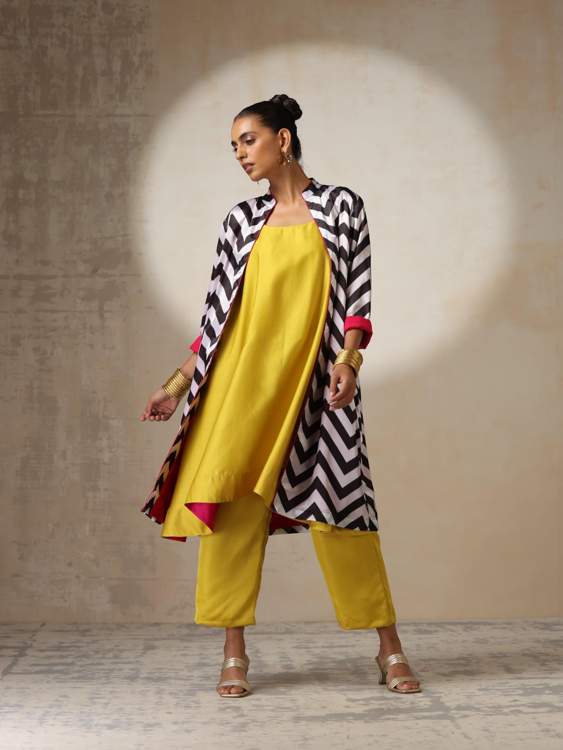 Women's Yellow Silk Blend A-Line Sleeveless Top and Bottom with Pocket 2 Piece Set | A-Line, Square Neck, Sleeveless, Pants, Party Wear, Casual Wear, (Silk Blend)