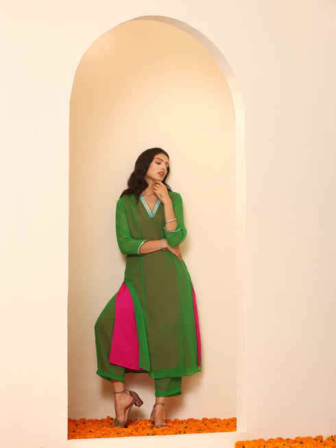 Women's Green & Pink Surprise Georgette Kurta with Pants 2 Piece Set | A-Line, V Neck, 3/4 Sleeves, Pants, Work wear, Partywear, (Georgette)