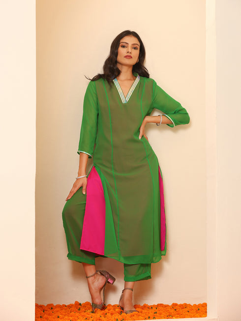 Women's Green & Pink Surprise Georgette Kurta with Pants 2 Piece Set | A-Line, V Neck, 3/4 Sleeves, Pants, Work wear, Partywear, (Georgette)