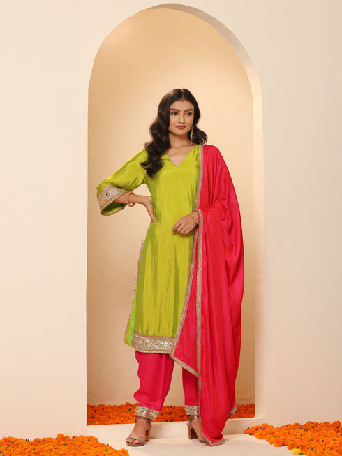 1 Pc - Fuschia Satin Dupatta with Lace