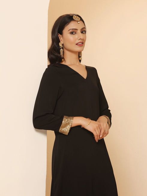 Women's Black and Gold Sequin Kurta with Pants 2 Piece Set | A-Line, V Neck, Full Sleeves, Pants, Festive Wear, (Sequin)