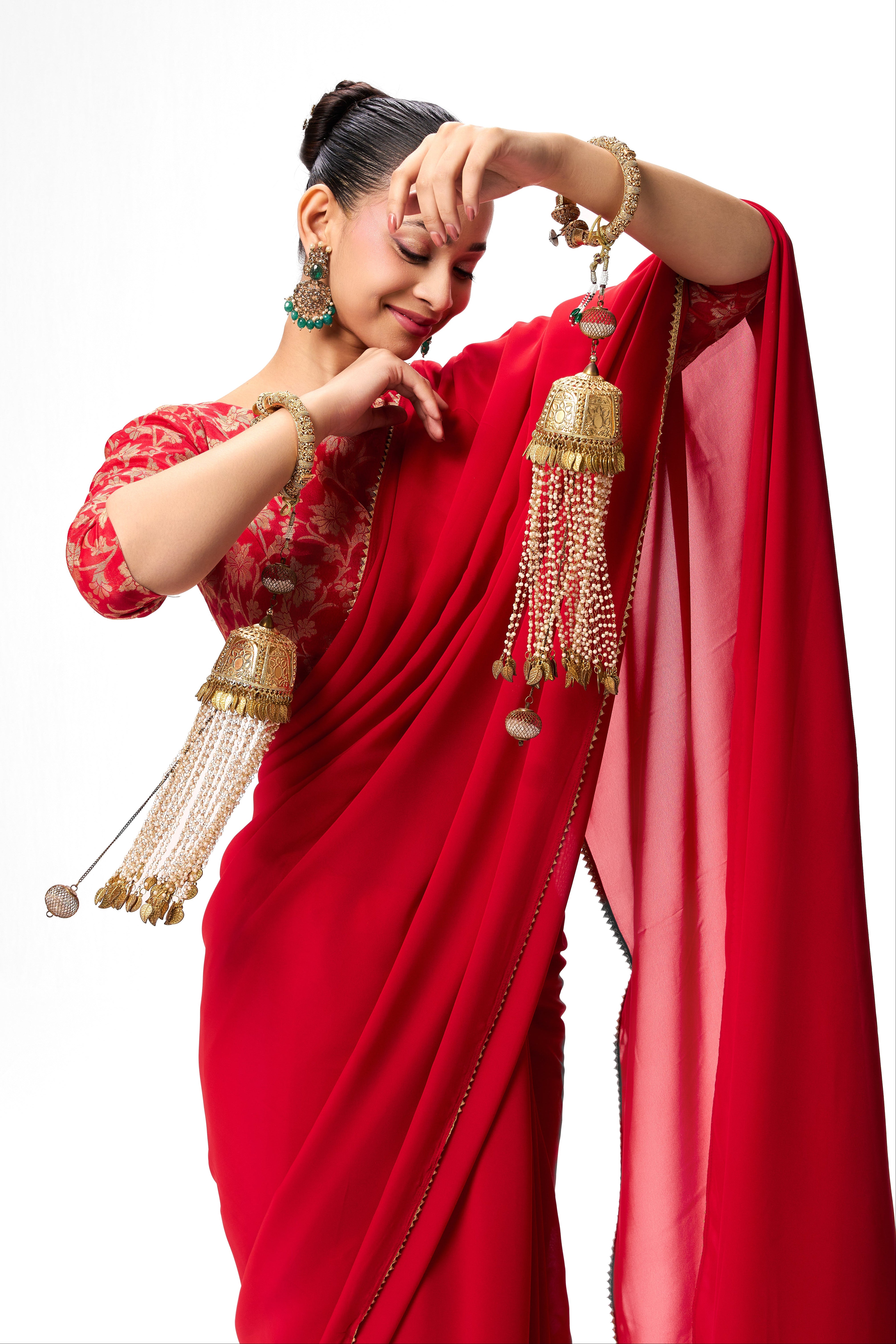 Red Drapy Georgette Saree with Jacquard Blouse Fabric