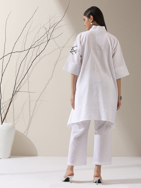 2-Piece White Kurta Set for Women – Japanese Embroidered Noughts & Crosses Design with Matching Pants