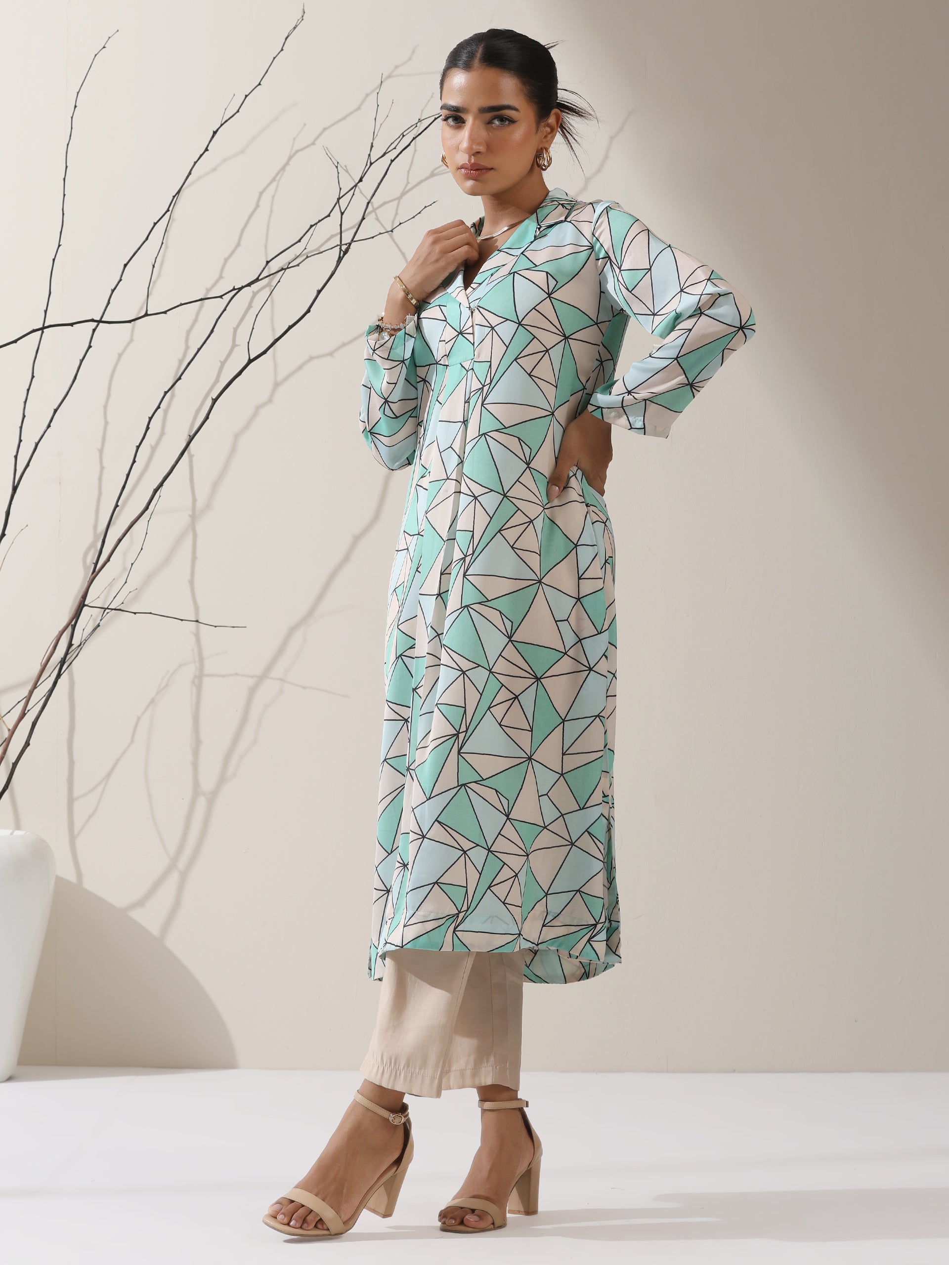 Geometric Print Satin Kurta Set – 2 Pc with Collar & AirSkin™ Pants