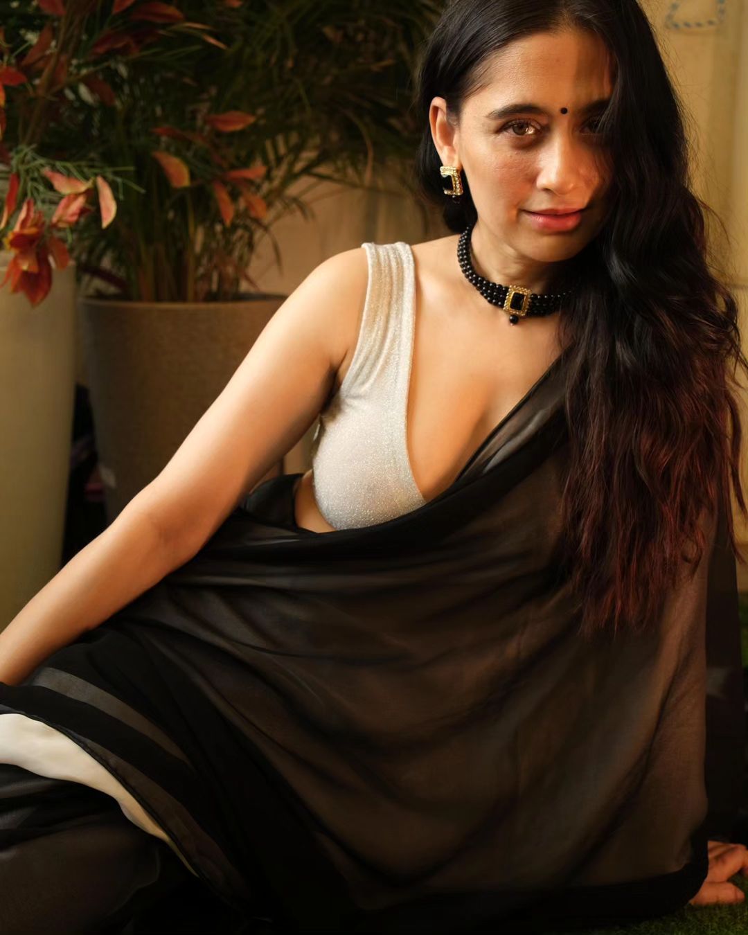 Pre-Draped 1-Minute Black Georgette with Cream Satin Saree with Blouse Fabric