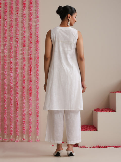 Women’s White Cotton Slub Sleeveless Kurta with Neck Stripes, Pyjama & Net Dupatta | 3 Pc Elegant Ethnic Set