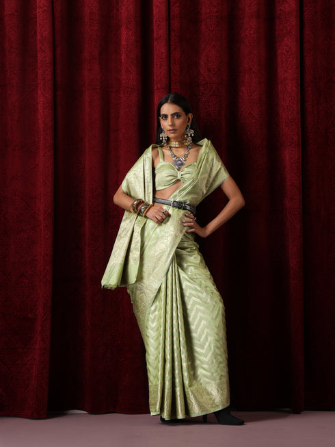 Pure Silk Green Chevron Saree with Blouse Fabric
