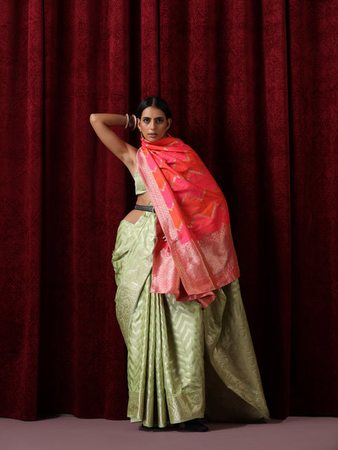 Pure Silk Green Chevron Saree with Blouse Fabric
