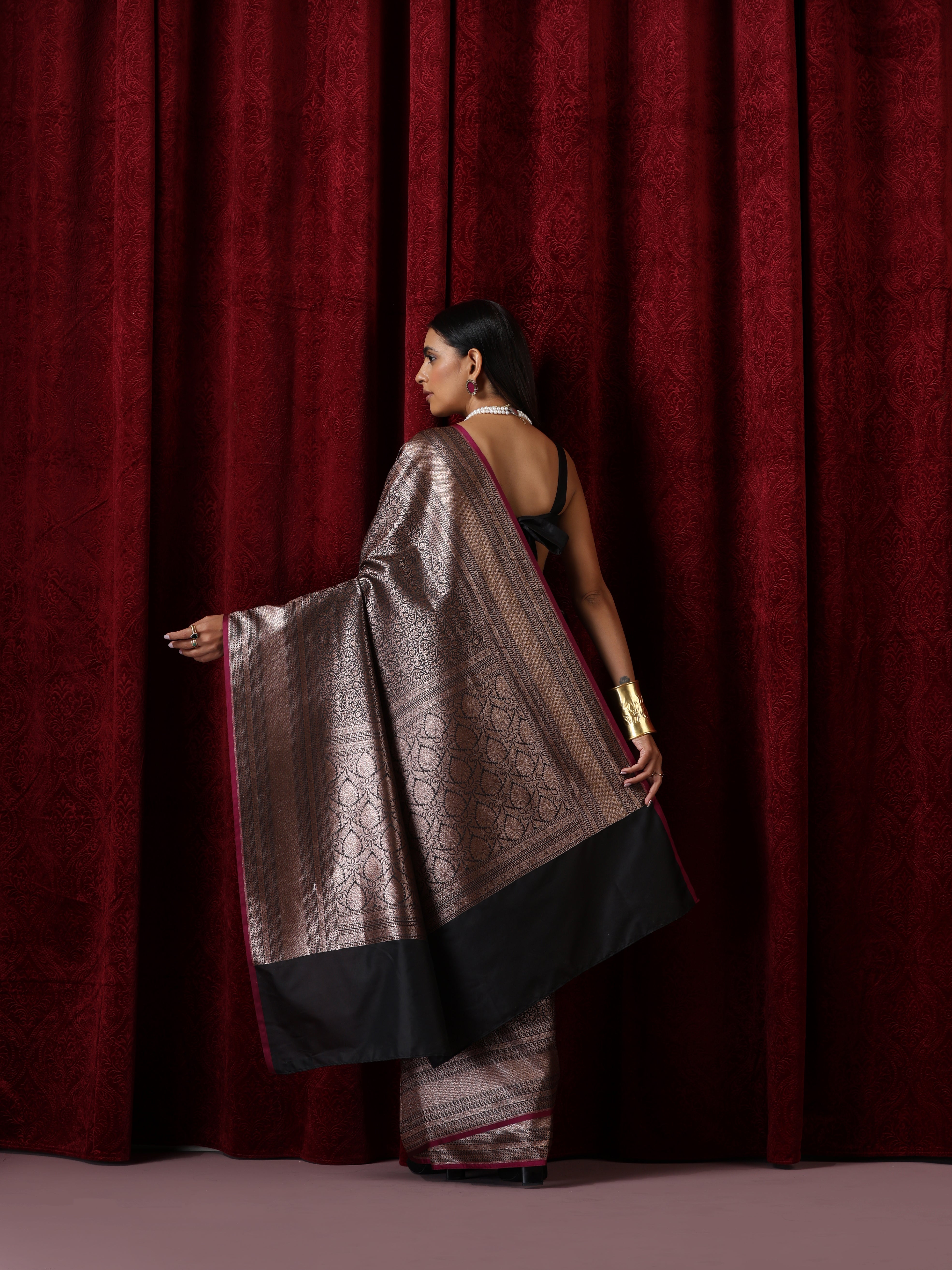 Banarasi Black Purple Jaal Silk Saree with Blouse Fabric