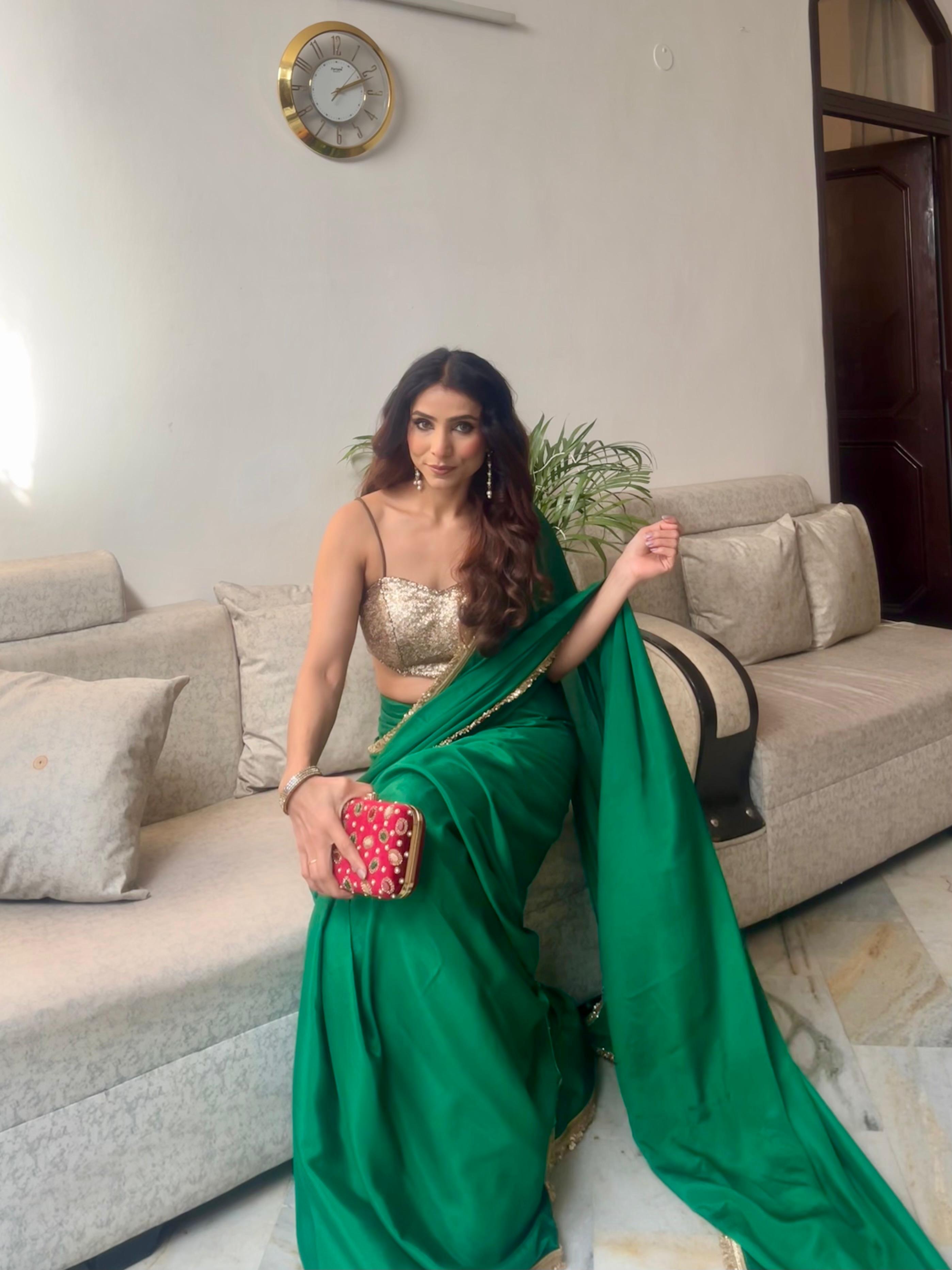 Crepe Green Saree with Sequin Laces and Self Blouse Fabric