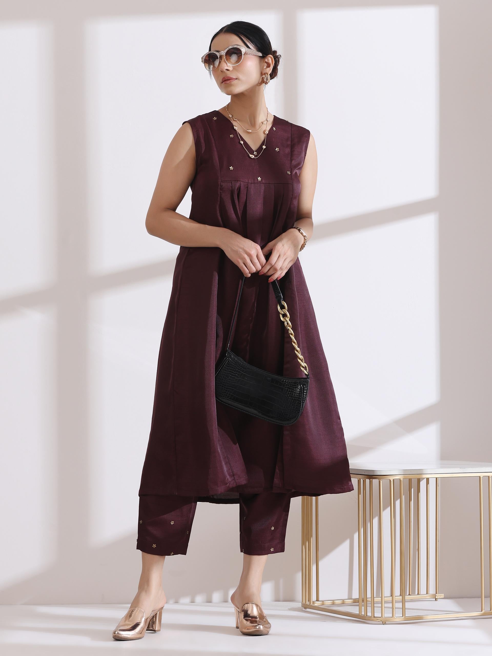 Women's Chocolate Sleeveless Kurta with Beads and Pants 2 Piece Set | Straight Fit, V Neck, Sleeveless, Pants, Work Wear, Casual Wear, (Lux Fabric)