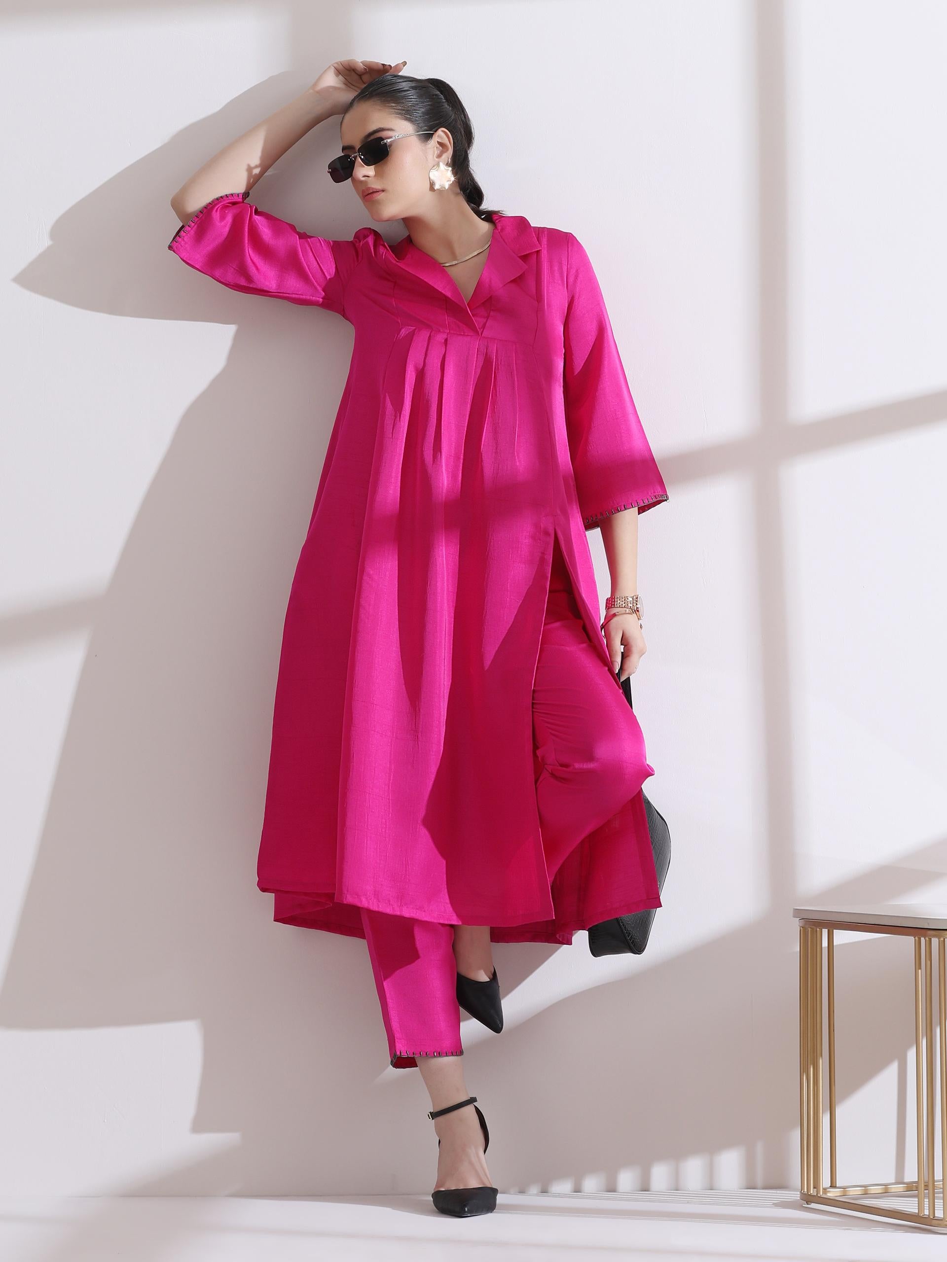 Women's Fuchsia Kurta with Collar Detailing with Pants 2 Piece Set | Straight Fit, V Neck, 3/4 Sleeves, Workwear, (Lux Fabric)