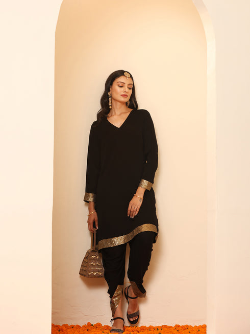 Women's Black and Gold Sequin Kurta with Pants 2 Piece Set | A-Line, V Neck, Full Sleeves, Pants, Festive Wear, (Sequin)