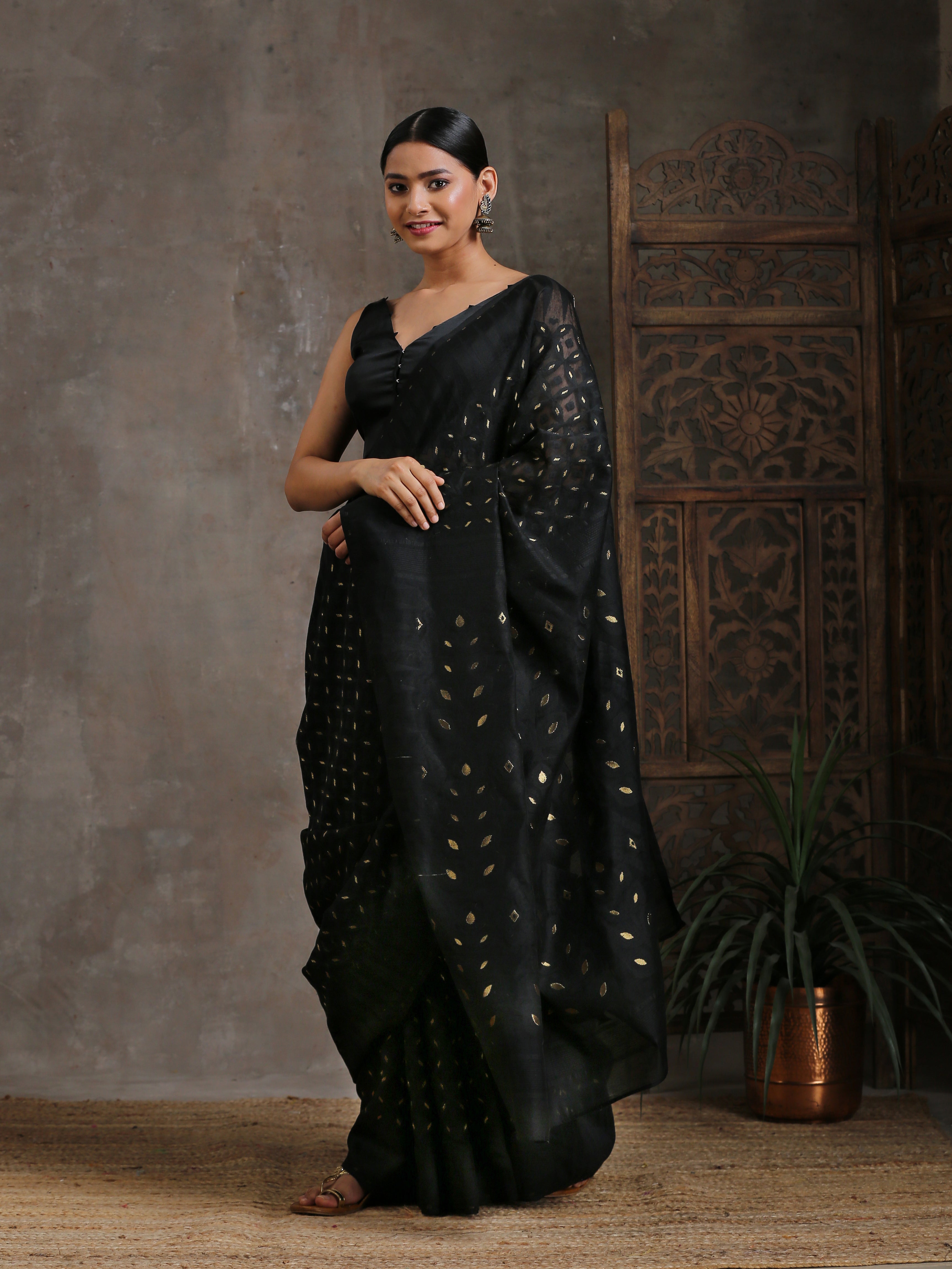 Black & Gold Dhakai Handloom Saree