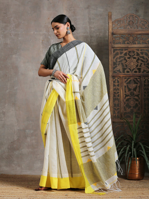 Daisy white Handloom Saree
