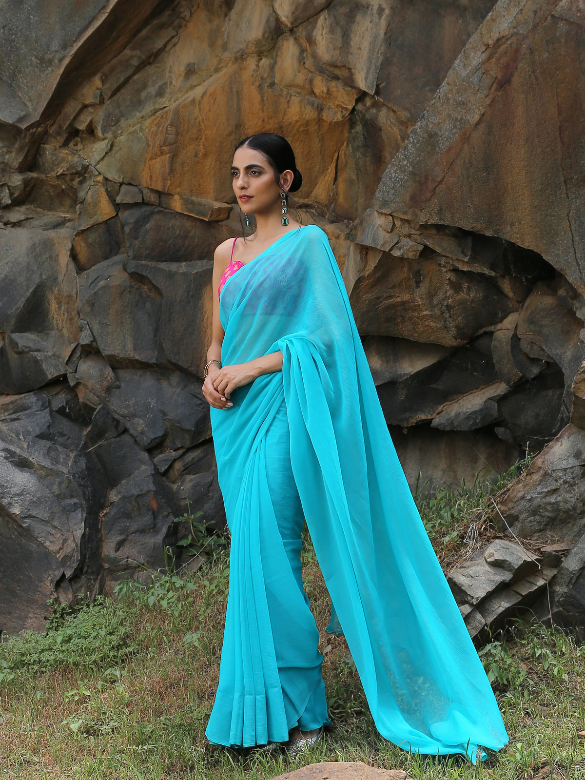 Turquoise chiffon saree with bronze lace — view 4