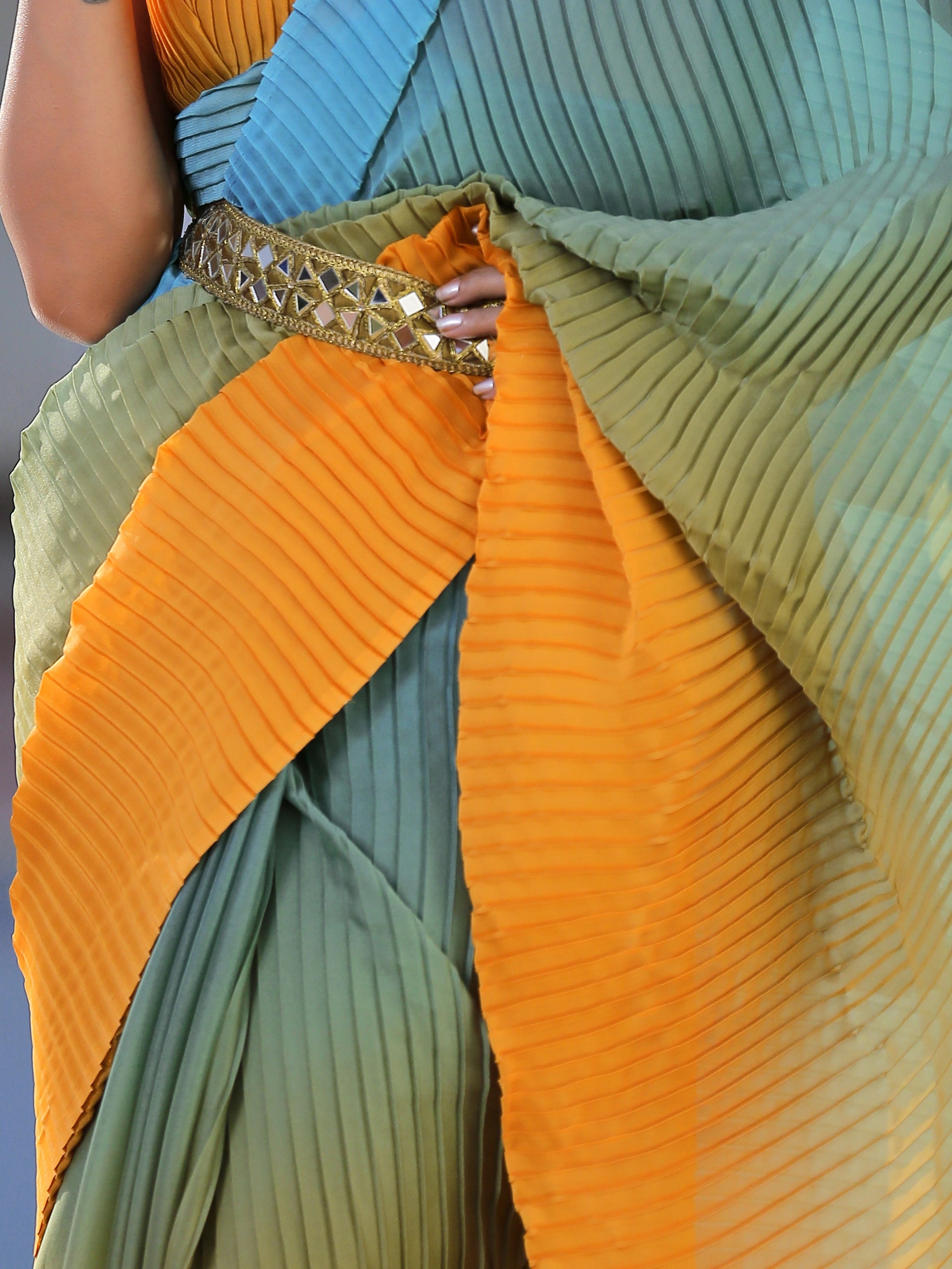 Sunrise pleated chiffon ombre saree — view 5