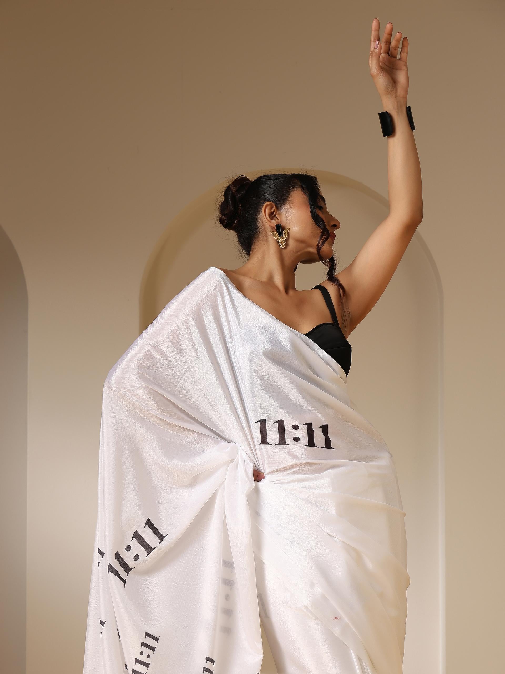 11:11 Printed White Saree with Blouse Fabric