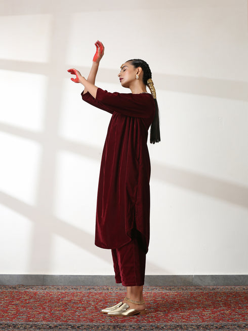 Women's Burgundy Velvet Kurta with Mirror Lace and Pants 2 Piece Set | Straight Fit, V Neck, 3/4 Sleeves, Pants, Festive Wear, (Velvet)