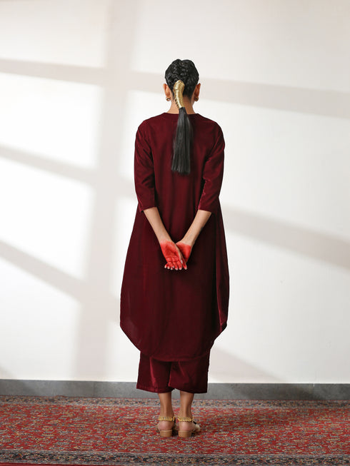 Women's Burgundy Velvet Kurta with Mirror Lace and Pants 2 Piece Set | Straight Fit, V Neck, 3/4 Sleeves, Pants, Festive Wear, (Velvet)