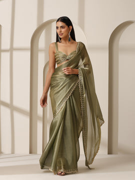 Can sarees be worn in all seasons?  Sarees for Every Season: Timeless Elegance, All Year Round