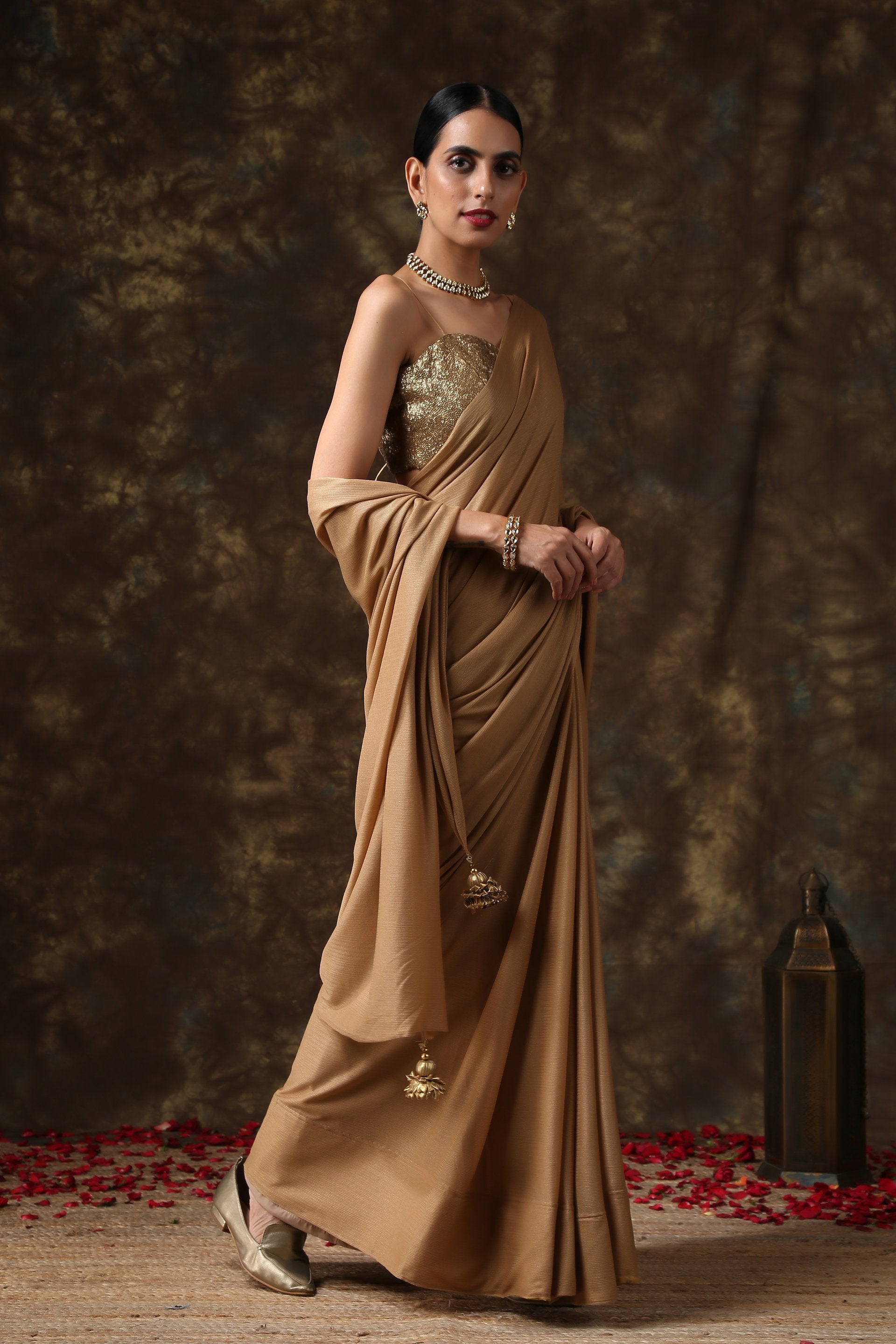 Saree with Pendants
