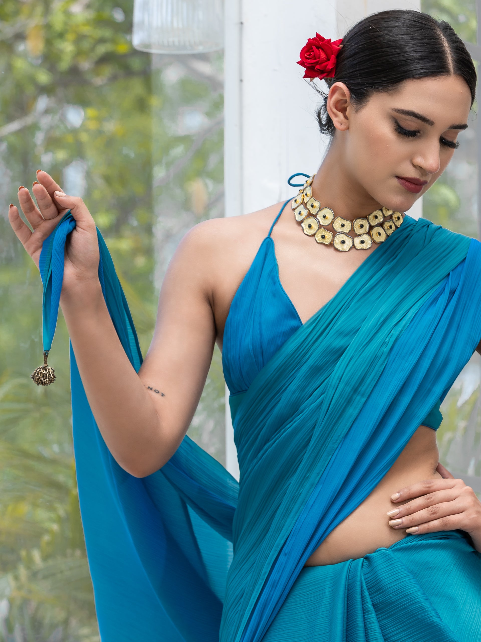 Ocean blue and green dual shade chiffon saree with blouse fabric — view 2