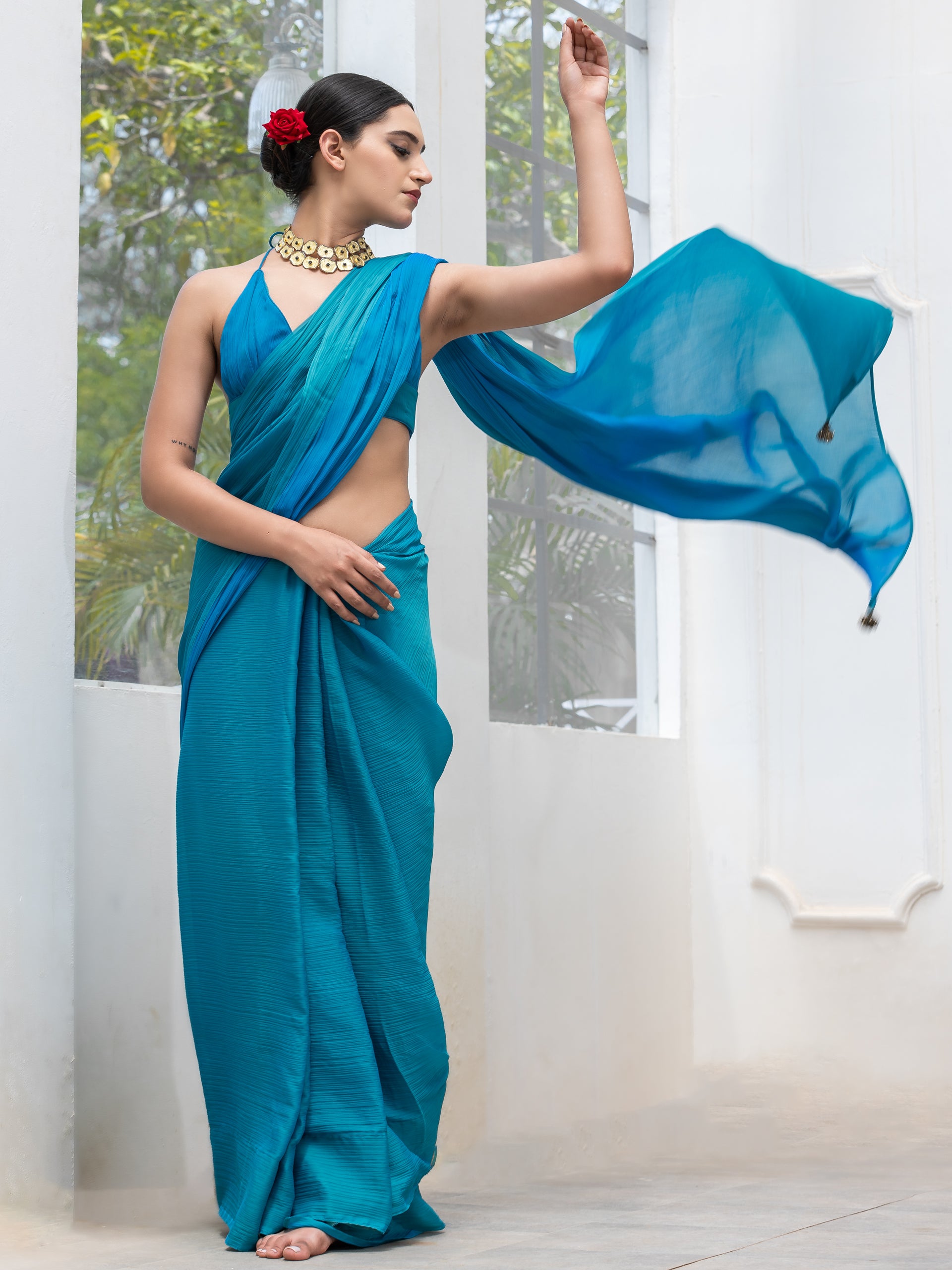 Ocean blue and green dual shade chiffon saree with blouse fabric — view 3