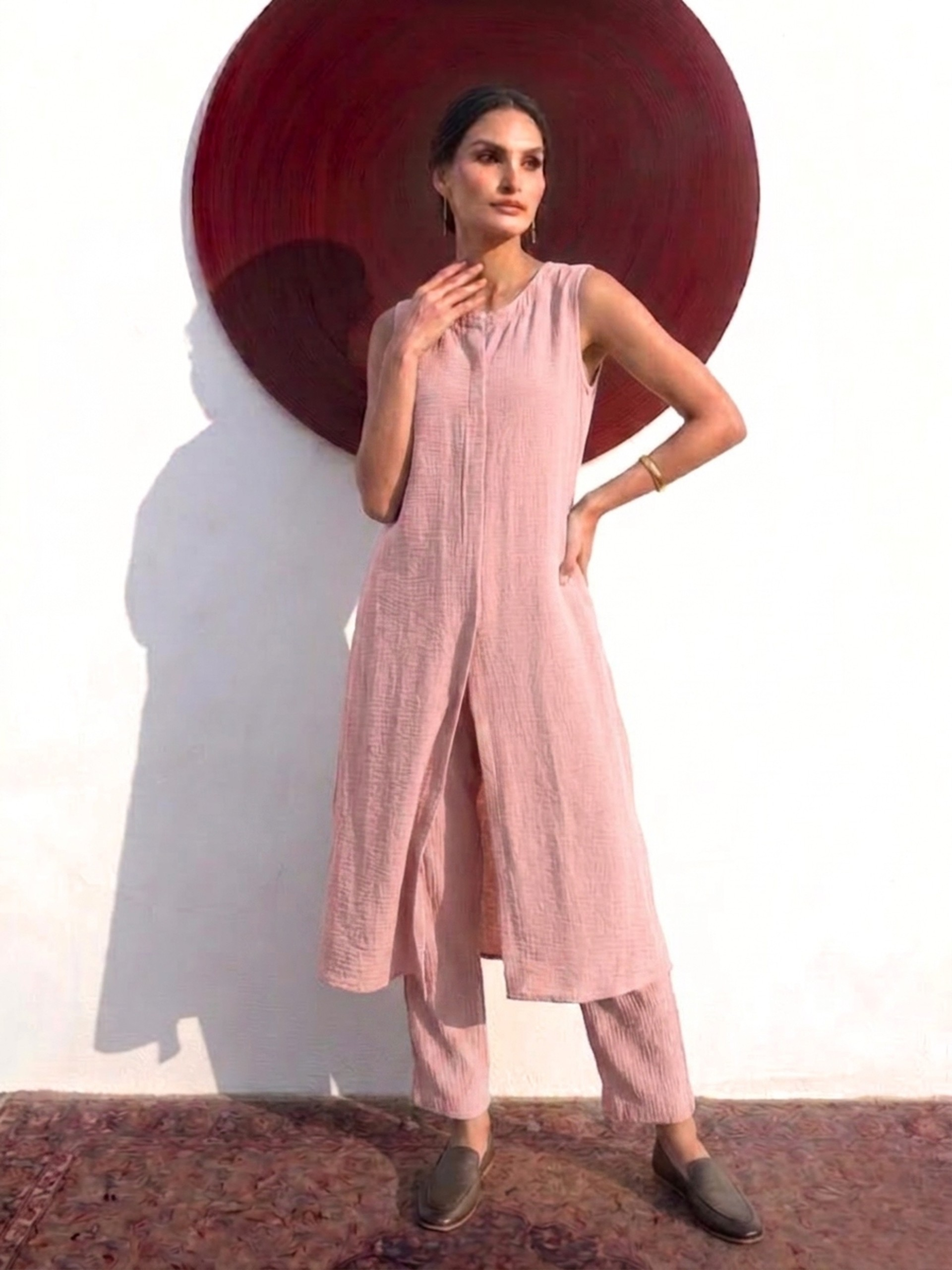 Swtantra Blush Pink Easy Addictive Travel Airflow Sleeveless Kurta and Pant Set