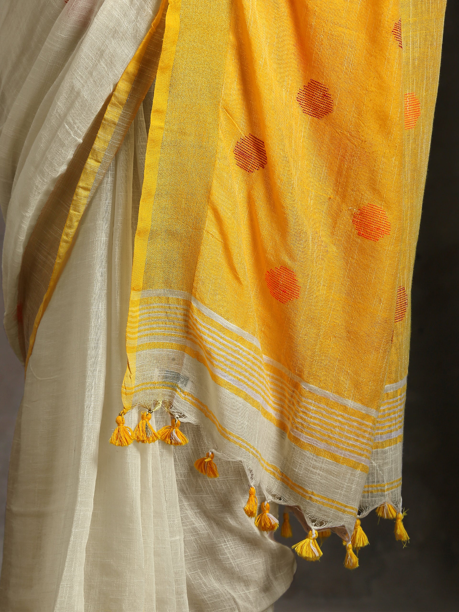Lemon Peels Linen Blend Saree